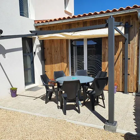 Dom wakacyjny La Petite Salamandre Des Conches