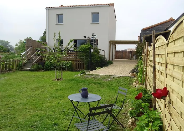 La Petite Salamandre Des Conches Longeville-sur-Mer