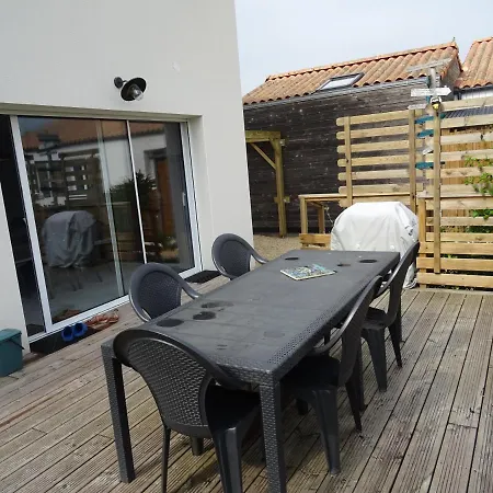 La Petite Salamandre Des Conches Hébergement de vacances